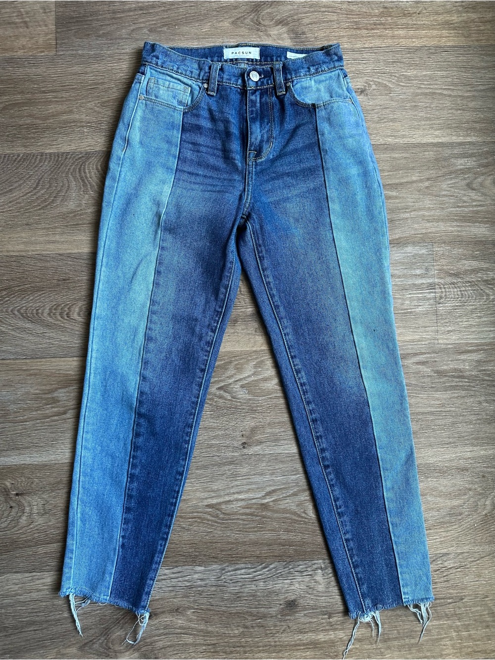 PacSun Vintage Icon Two‎ Tone Paneled Mom Jeans Size 25 Frayed Raw Hem
